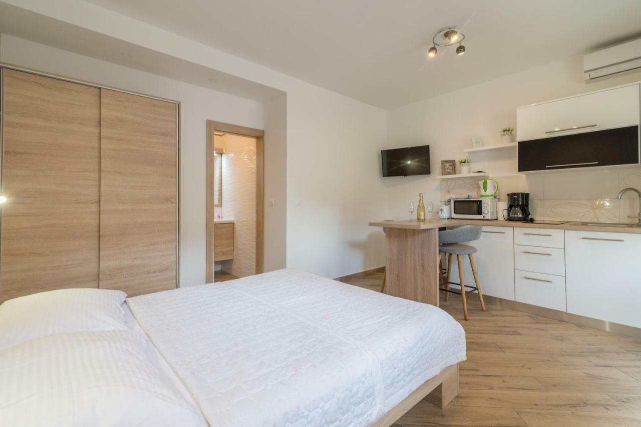 Apartmani Drago Biograd Na Moru Exterior foto